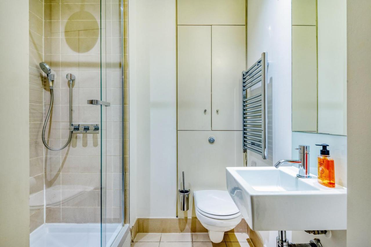 Modern Mayfair Apartments London Exterior photo